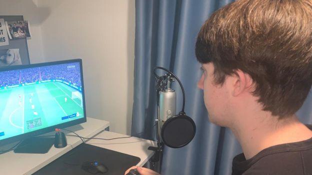 Почти 3000 фунтов на донат в Fifa 20